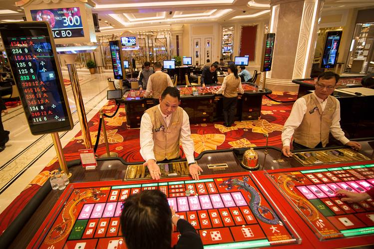 what casinos can you gamble at 18